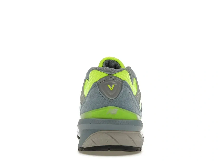 Фото № 4 с приближением к товару «‎New Balance 990v5»