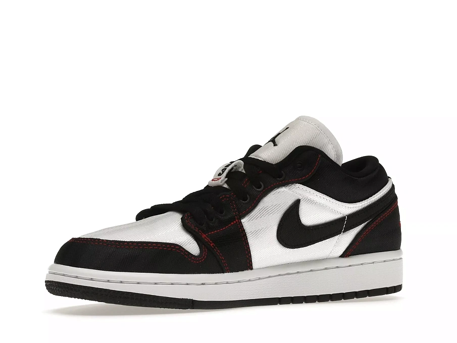 Фото № 4 с приближением к товару «‎Jordan 1 Low SE Utility White Black Gym Red »