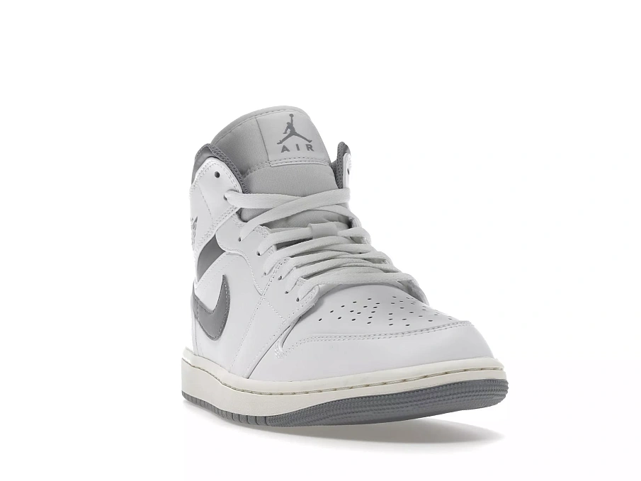 Фото № 3 с приближением к товару «‎Air Jordan 1 Mid Neutral Grey»