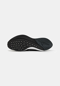 Фото № 4 с приближением к товару «‎Nike Air Zoom Vomero 15»
