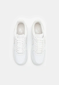 Фото № 4 с приближением к товару «‎AIR FORCE 1 07 LV8»