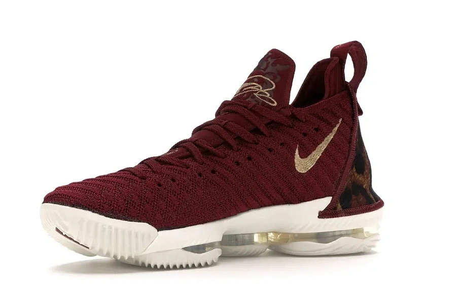 Фото № 3 с приближением к товару «‎Nike LeBron 16 King»