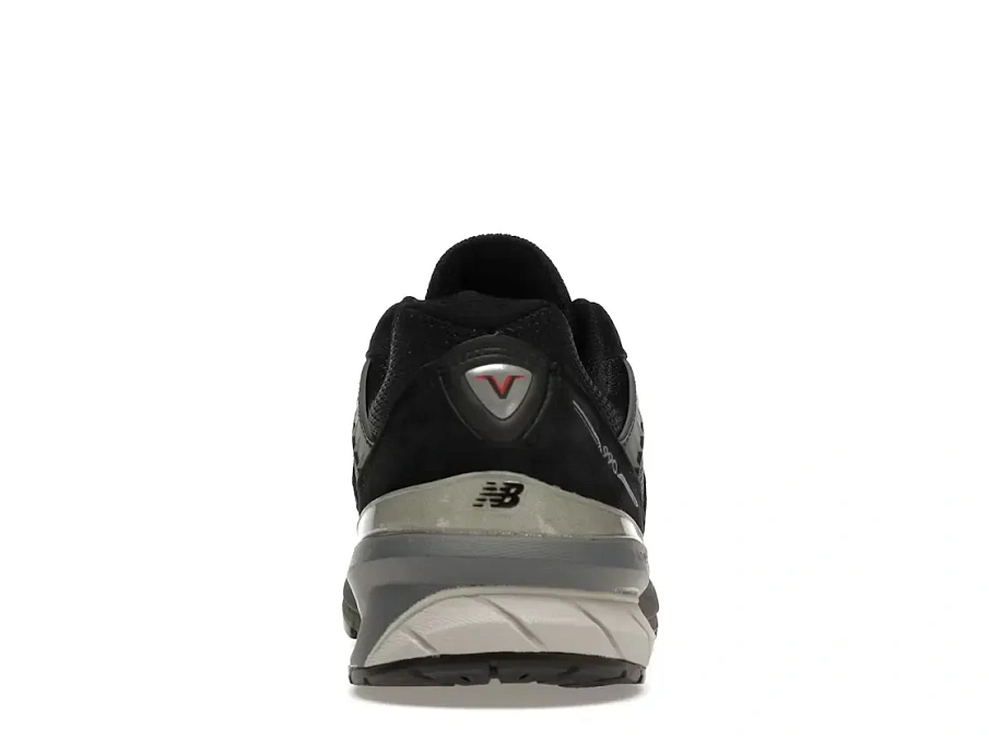 Фото № 4 с приближением к товару «‎New Balance 990v5»
