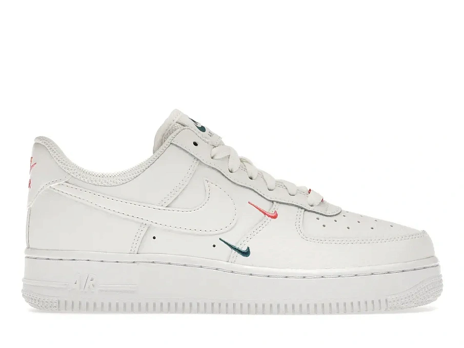 Фото № 1 с приближением к товару «‎Nike Air Force 1 Low '07 Essential Double Mini Swoosh Miami Dolphins »