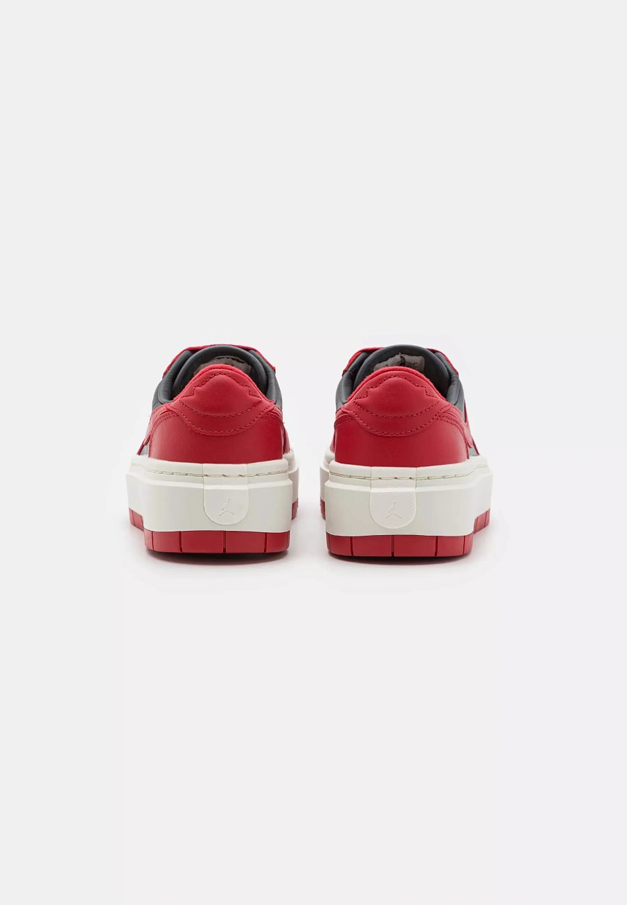 Фото № 3 с приближением к товару «‎AIR JORDAN 1 ELEVATE»