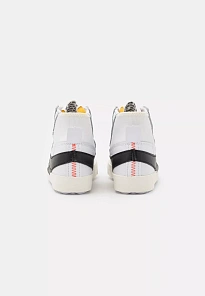 Фото № 2 с приближением к товару «‎BLAZER MID '77 JUMBO»