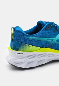 Фото № 5 с приближением к товару «‎Asics Novablast 2»