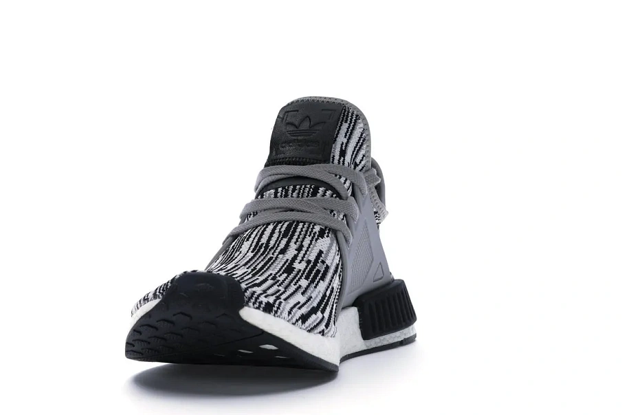 Фото № 3 с приближением к товару «‎adidas NMD XR1 Glitch Camo Oreo»