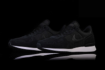 Фото № 1 с приближением к товару «‎Nike Air Vortex Oreo »