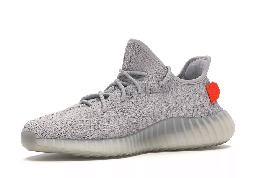 Фото № 5 с приближением к товару «‎adidas Yeezy Boost 350 V2 Tail Light»