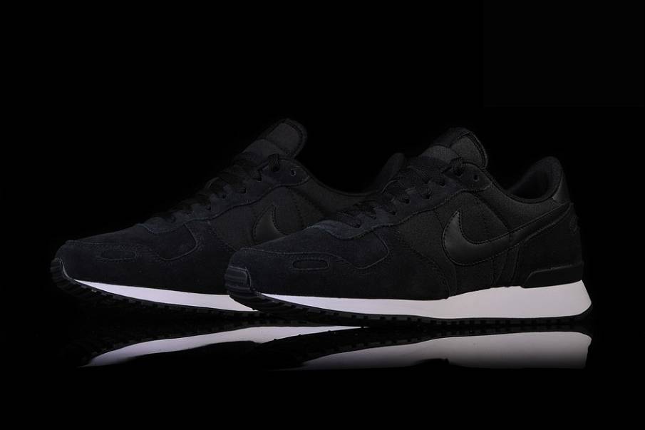 Фото № 1 с приближением к товару «‎Nike Air Vortex Oreo »