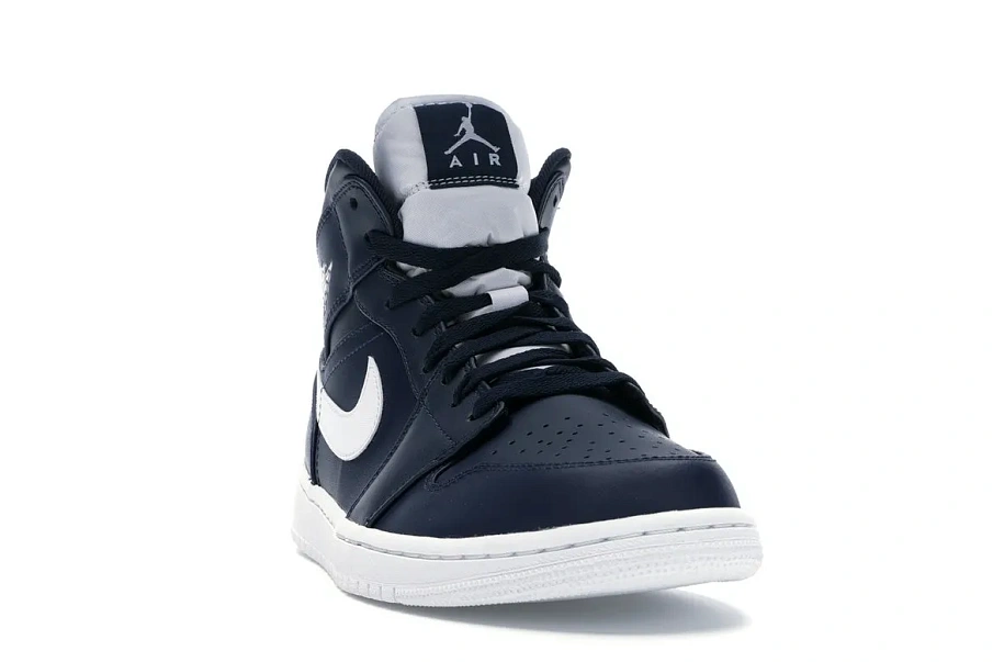 Фото № 4 с приближением к товару «‎Jordan 1 Retro Mid Obsidian White»