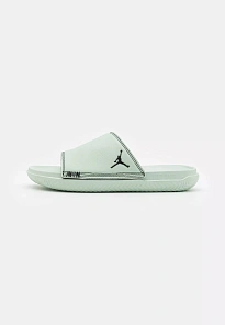 Фото № 1 с приближением к товару «‎JORDAN PLAY SLIDE»