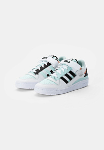 Фото № 2 с приближением к товару «‎Adidas Forum »