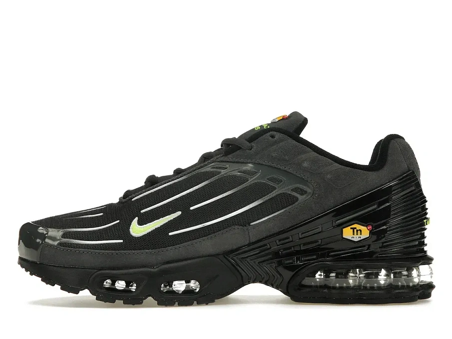 Фото № 3 с приближением к товару «‎Nike Air Max Plus 3 Black Volt»