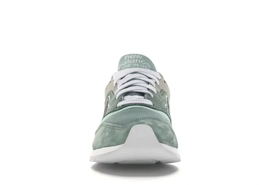 Фото № 2 с приближением к товару «‎New Balance 997»