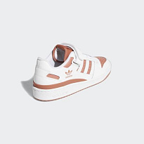 Фото № 5 с приближением к товару «‎Adidas Forum »