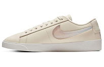 Фото № 1 с приближением к товару «‎Nike Blazer Low LX W»