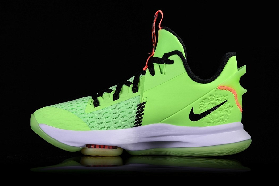 Фото № 3 с приближением к товару «‎Nike Lebron Witness V Volt»