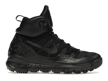 Nike Lupinek Flyknit Triple Black - 1