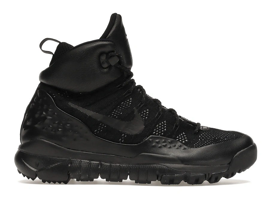 Фото № 1 с приближением к товару «‎Nike Lupinek Flyknit Triple Black»