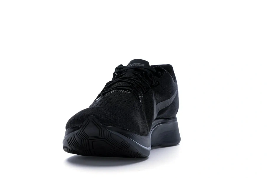Фото № 4 с приближением к товару «‎Nike Zoom Fly Triple Black»