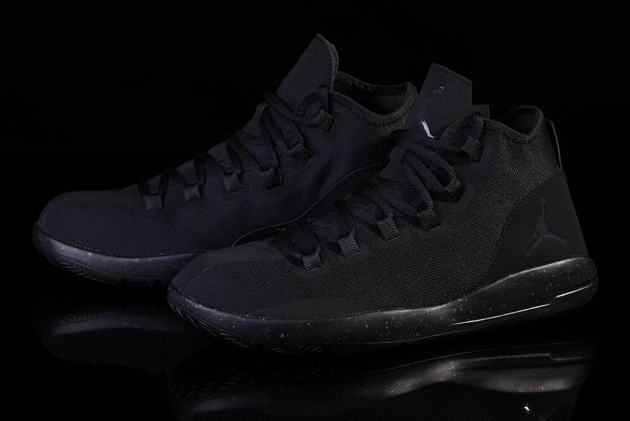 Фото № 2 с приближением к товару «‎Nike Air Jordan Reveal Triple »
