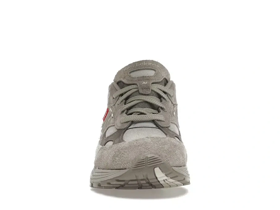 Фото № 2 с приближением к товару «‎New Balance 992»