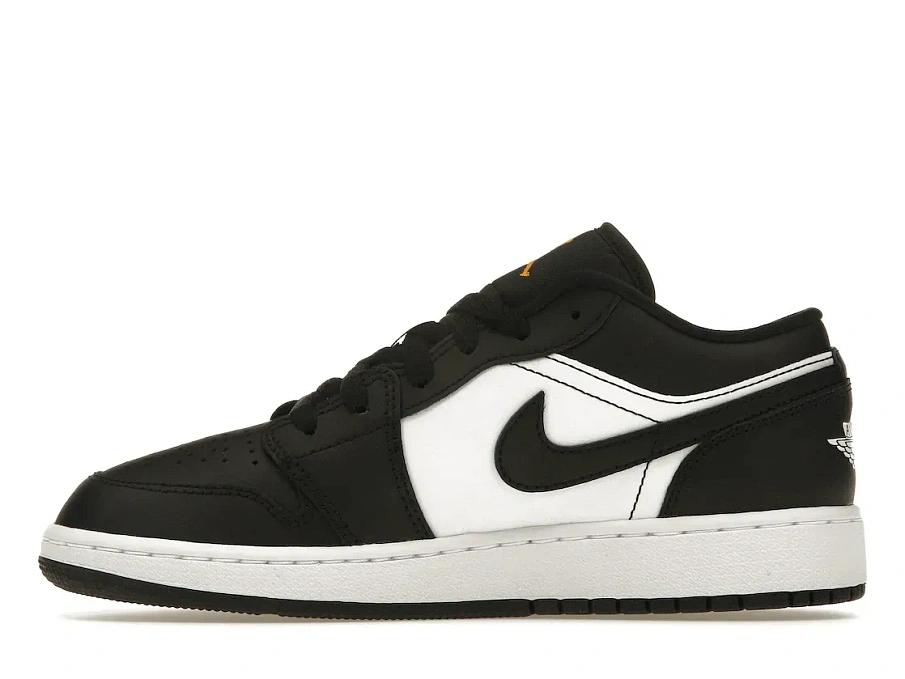 Фото № 3 с приближением к товару «‎Jordan 1 Low Hologram »