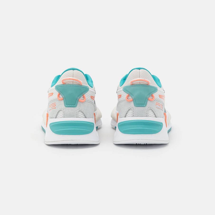 Фото № 4 с приближением к товару «‎Puma Luminous »