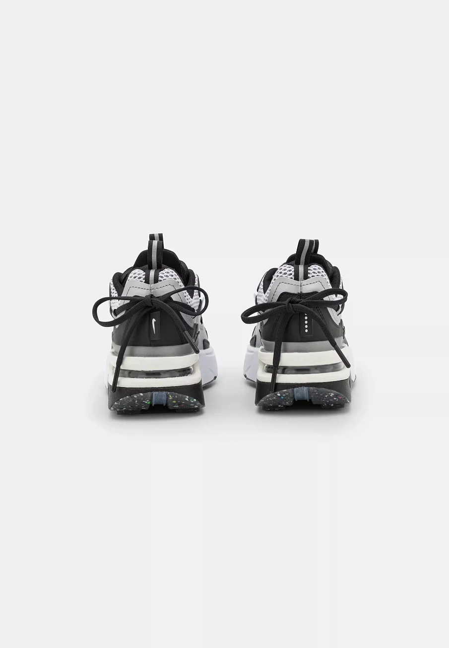 Фото № 2 с приближением к товару «‎W AIR MAX FURYOSA »