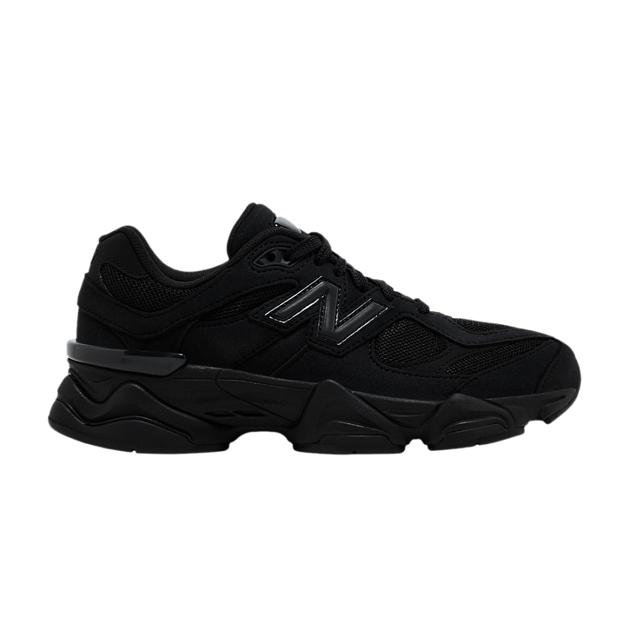 Фото № 1 с приближением к товару «‎New Balance 9060 Big Kid Triple Black Suede»