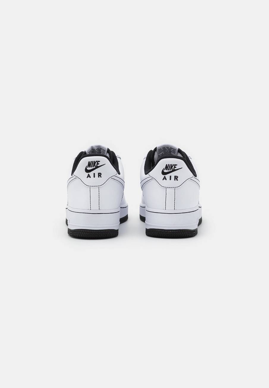 Фото № 5 с приближением к товару «‎Nike Air Force 1 Stitch »
