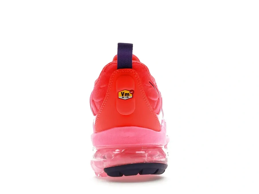 Фото № 4 с приближением к товару «‎Nike Air VaporMax Plus Bright Crimson Pink Blast »