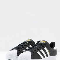 Фото № 5 с приближением к товару «‎Adidas Superstar »