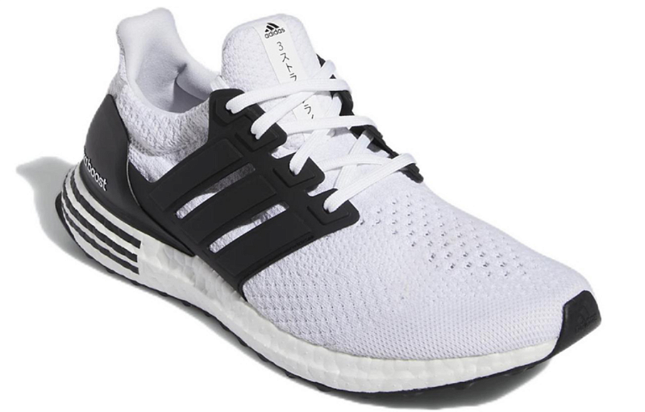 Фото № 3 с приближением к товару «‎adidas Ultra Boost 5.0 DNA Low Running Shoes WhiteBlack»