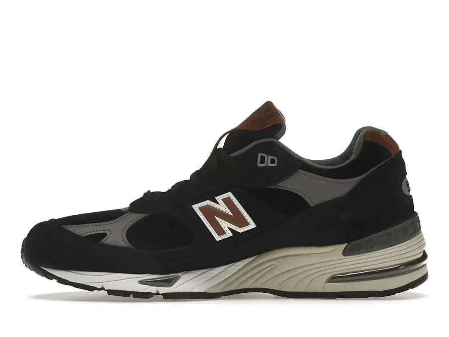 Фото № 3 с приближением к товару «‎New Balance 991»