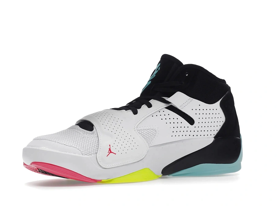 Фото № 2 с приближением к товару «‎Jordan Zion 2 White Volt Dynamic Turquoise»
