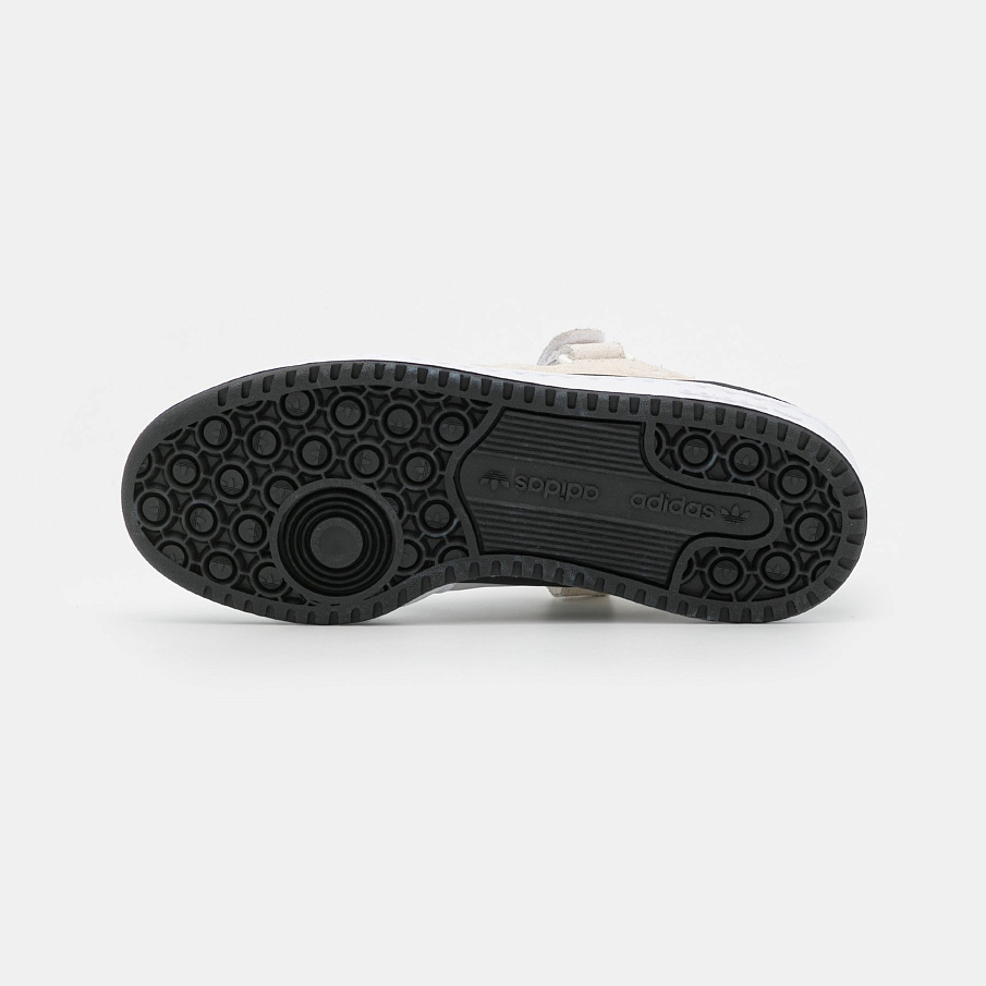 Фото № 5 с приближением к товару «‎Adidas Forum »