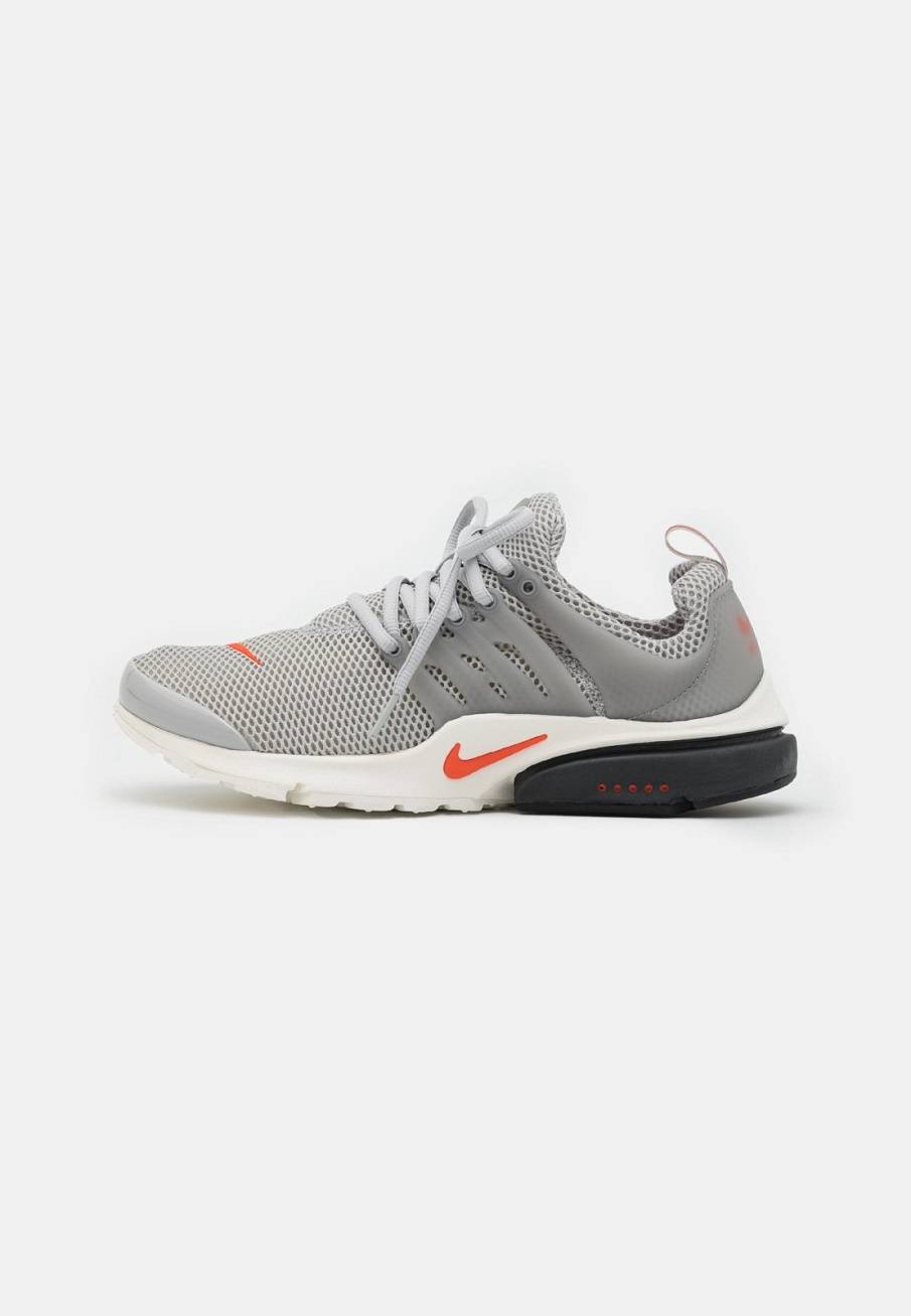 Фото № 1 с приближением к товару «‎Nike Air Presto Gel »