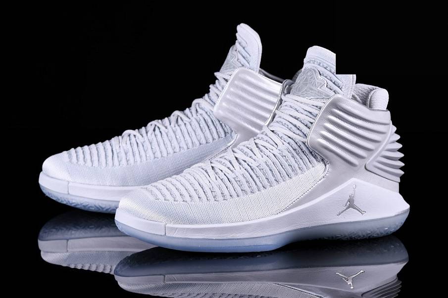 Фото № 1 с приближением к товару «‎Nike Air Jordan Xxxii Pure Platinium »