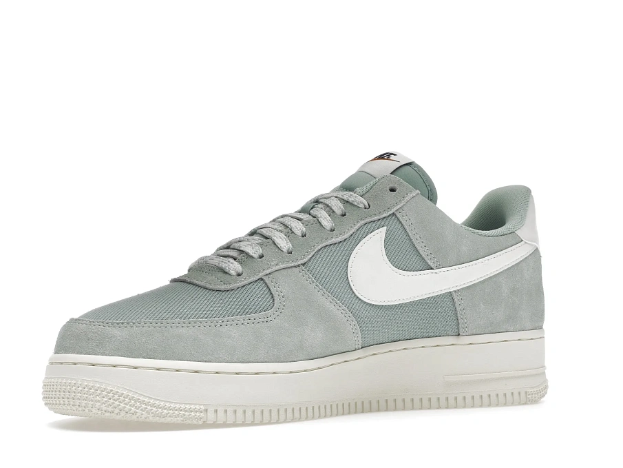 Фото № 2 с приближением к товару «‎Nike Air Force 1 Low 07 LV8 Certified Fresh Enamel Green»