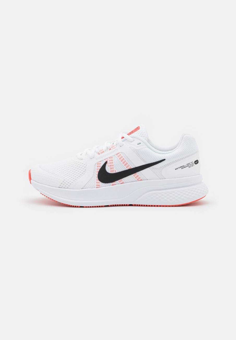 Фото № 1 с приближением к товару «‎Nike Run Swift 2»