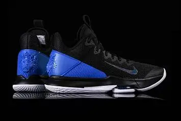 Nike Lebron Witness IV - 5