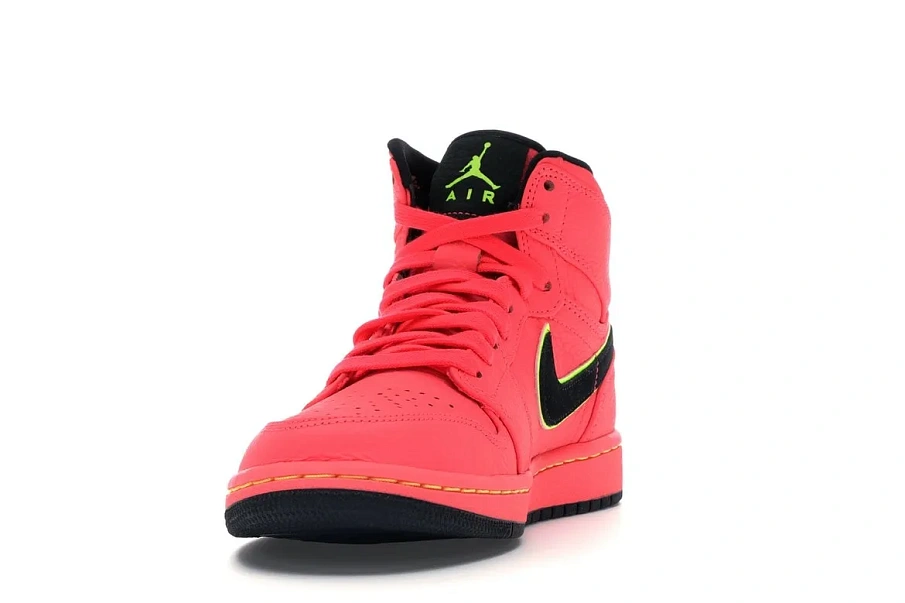 Фото № 2 с приближением к товару «‎Jordan 1 Retro High Hot Punch »