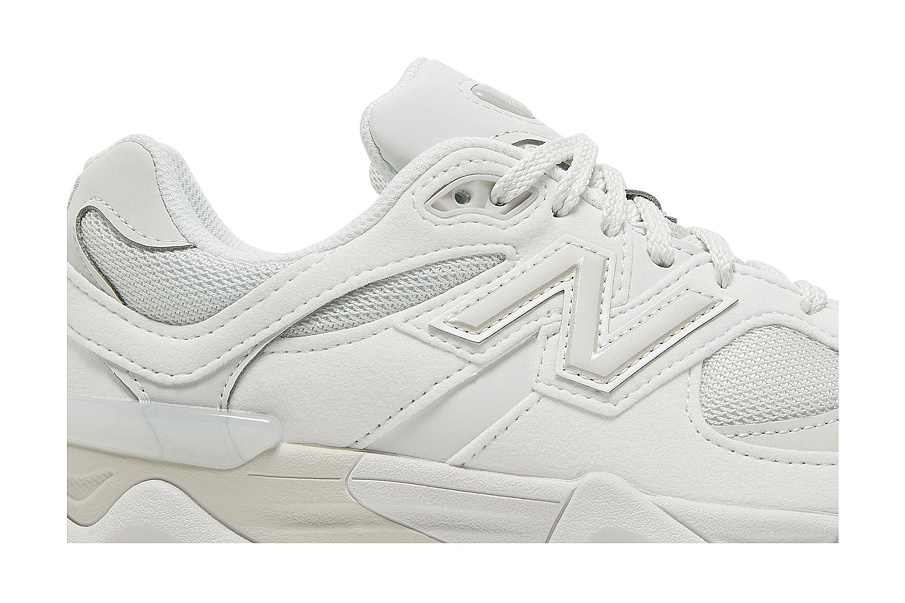 Фото № 3 с приближением к товару «‎New Balance 9060 Big Kid Reflection»