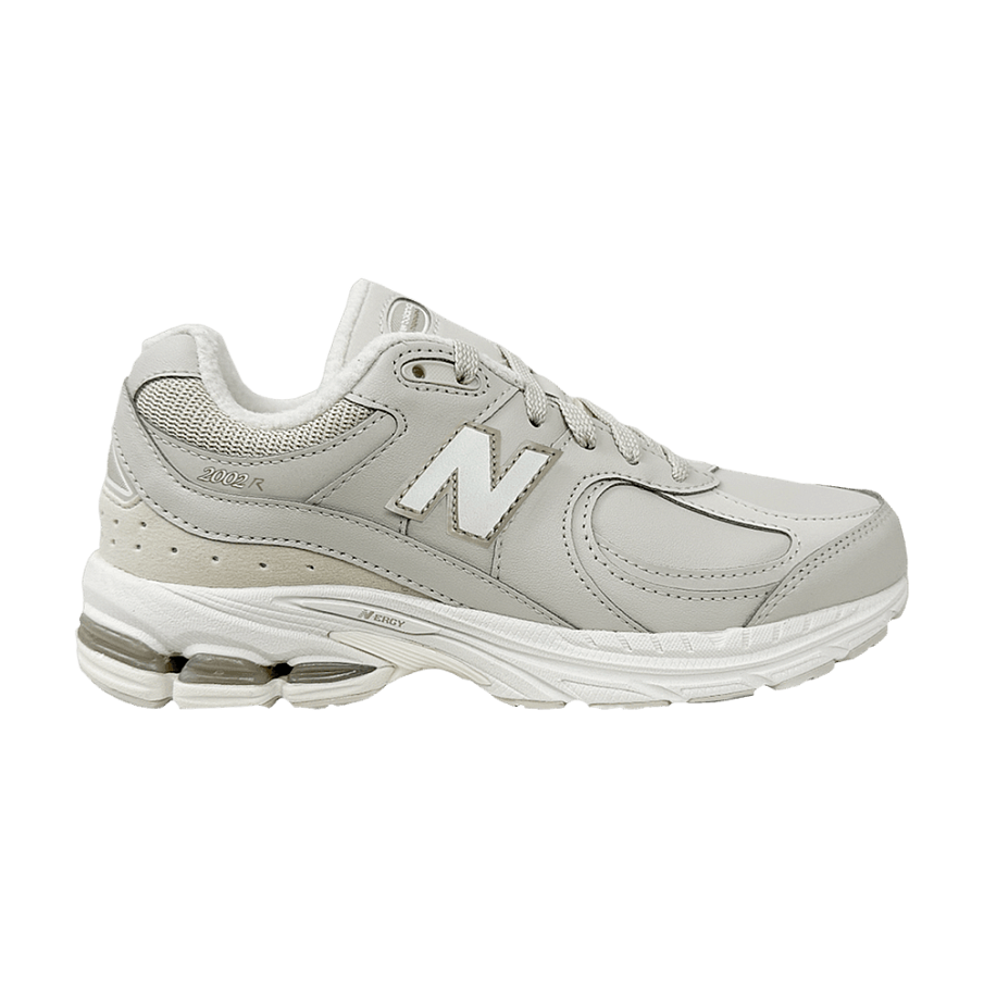 Фото № 1 с приближением к товару «‎New Balance 2002R Big Kid Wide Beige Fleece Lined»