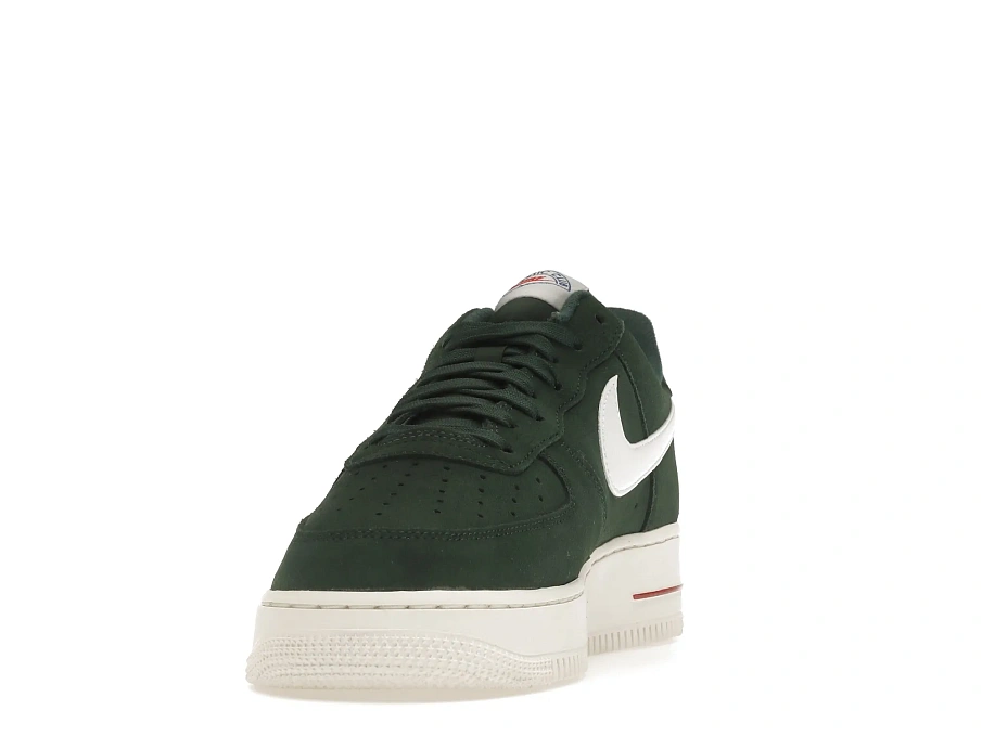 Фото № 3 с приближением к товару «‎Nike Air Force 1 07 LX Low Athletic Club Pro Green»