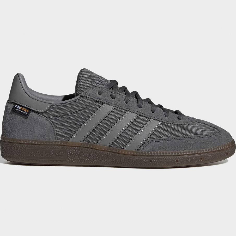 Фото № 4 с приближением к товару «‎Adidas Spezial »
