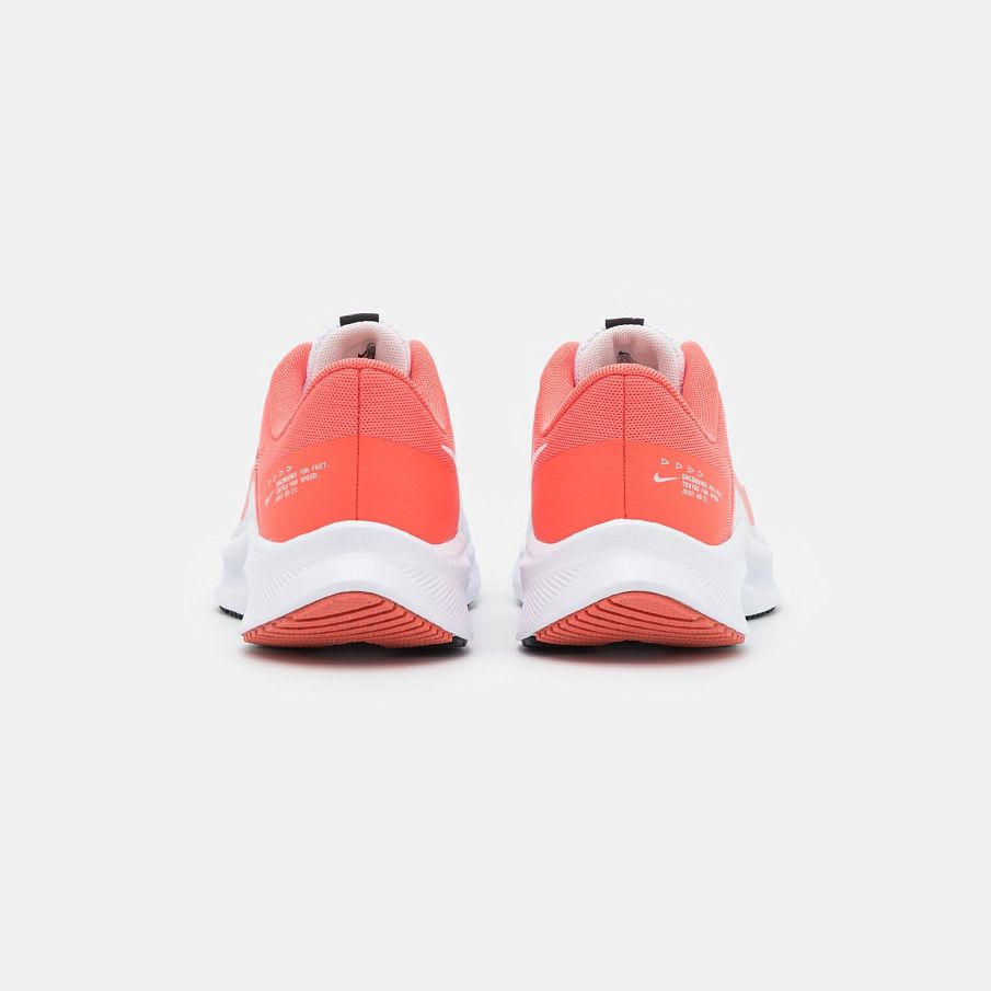 Фото № 3 с приближением к товару «‎Nike Quest 4»